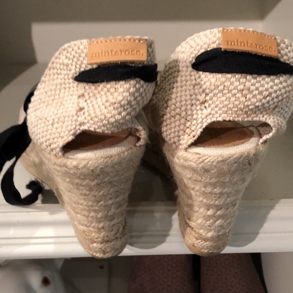 Mint & Rose espadrilles will add sexy to your summer.Cream Canvas wedges. Size 8 - Picture 5 of 6